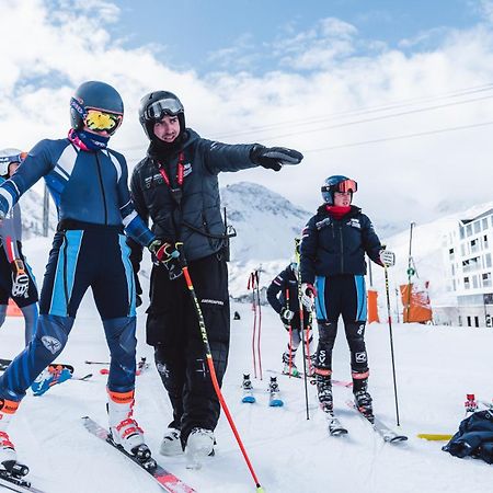 Apex2100 International Ski Academy Tignes Ngoại thất bức ảnh
