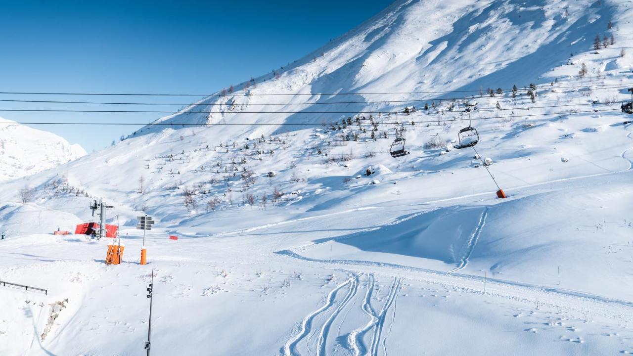 Apex2100 International Ski Academy Tignes Ngoại thất bức ảnh
